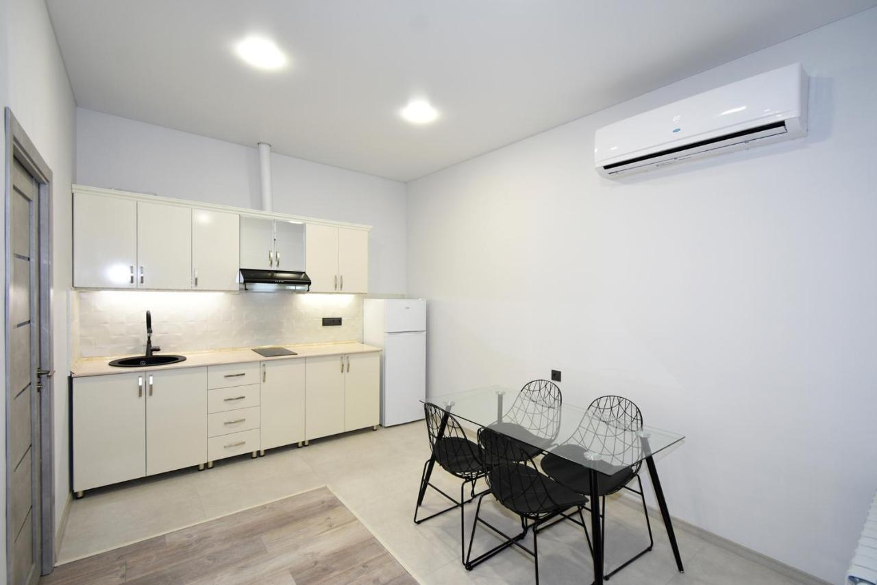 New Apartment In Yerevan City Center Luaran gambar
