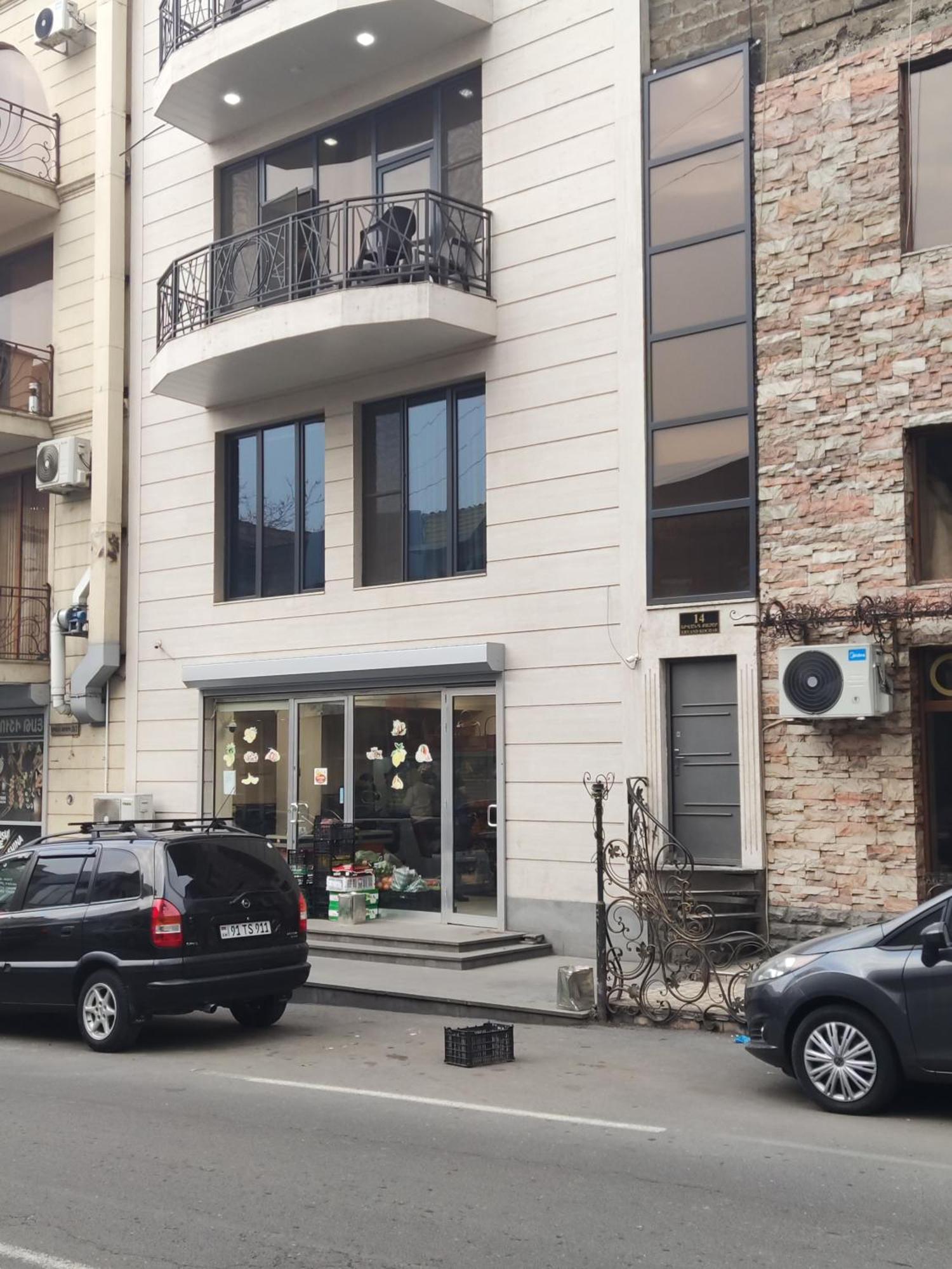 New Apartment In Yerevan City Center Luaran gambar